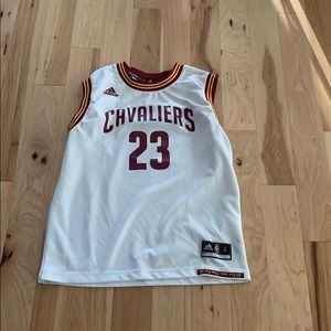 Cavs jersey